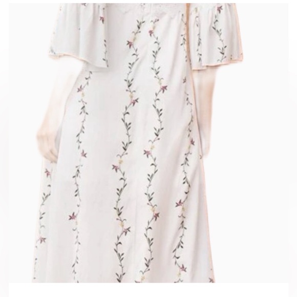 $8~SHEIN White BOHO Dress~NWOT~Size M. $8 WHEN BUNDLED WITH 3 OR MORE - Picture 10 of 11